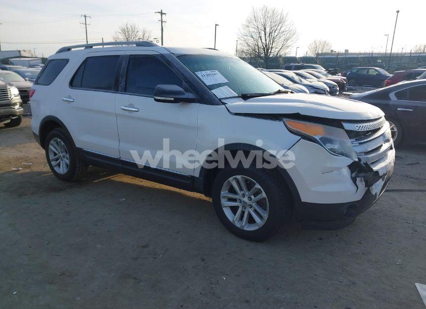 2013 Ford Explorer XLT (VIN 1FM5K8D85DGC03862) main photo
