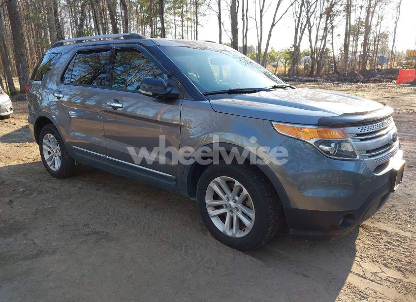 2013 Ford Explorer XLT (VIN 1FM5K8D85DGC58490) main photo