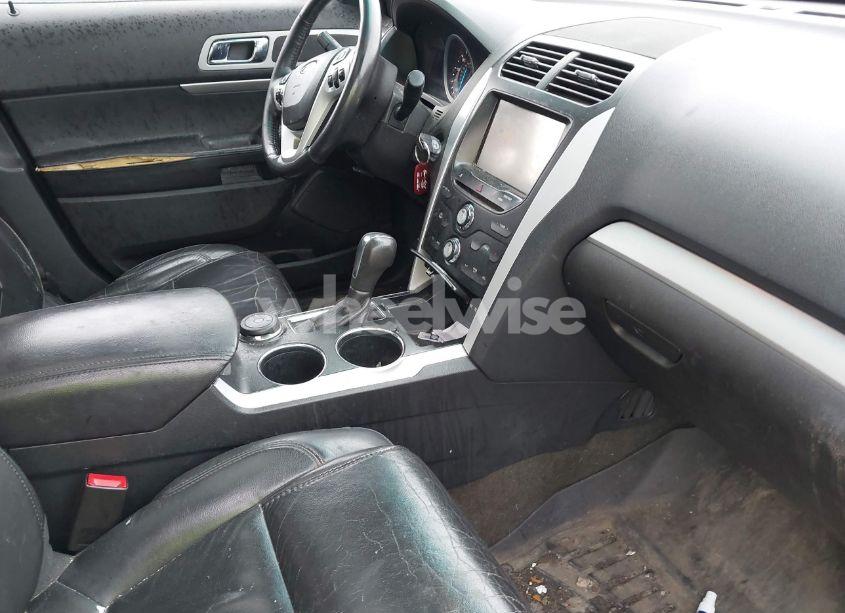 Photo 5 of 2013 Ford Explorer XLT (VIN 1FM5K8D85DGC90193)