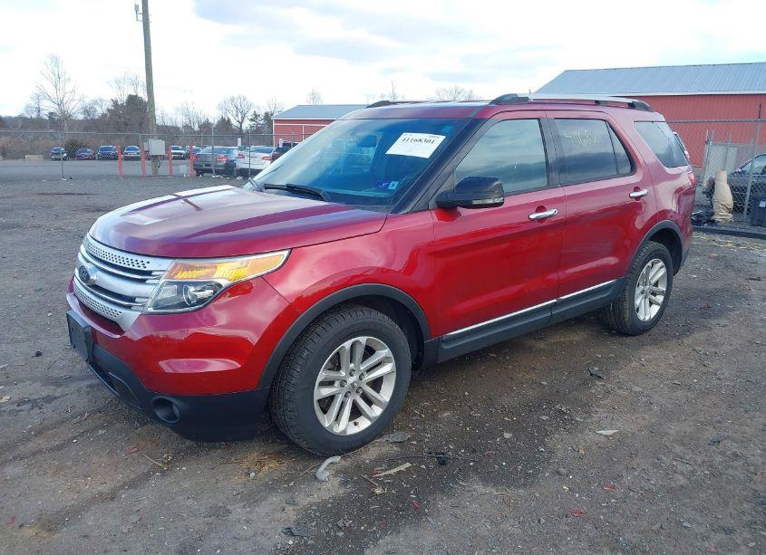 Photo 2 of 2014 Ford Explorer XLT (VIN 1FM5K8D85EGB31997)