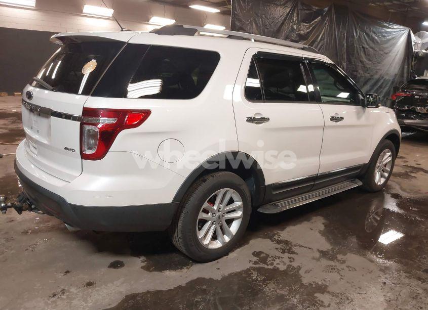 Photo 4 of 2014 Ford Explorer XLT (VIN 1FM5K8D85EGC09405)