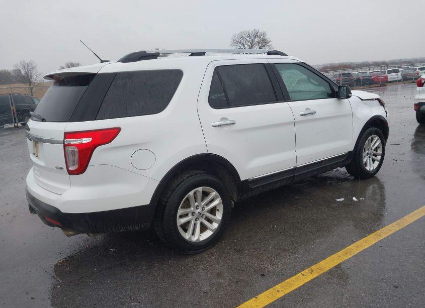 Photo 4 of 2014 Ford Explorer XLT (VIN 1FM5K8D85EGC47622)
