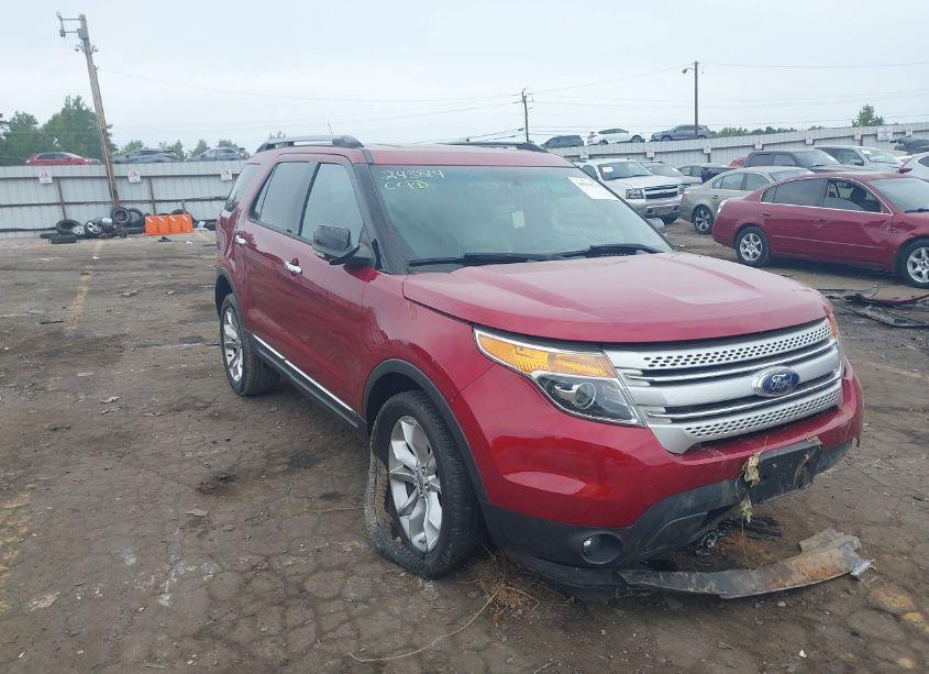 2014 Ford Explorer XLT (VIN 1FM5K8D85EGC62119) main photo