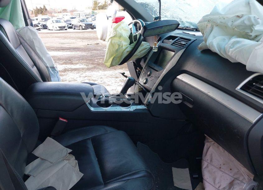 Photo 5 of 2015 Ford Explorer XLT (VIN 1FM5K8D85FGA67770)