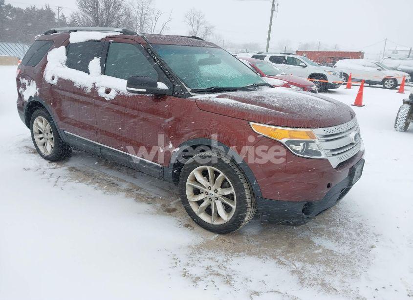2015 Ford Explorer XLT (VIN 1FM5K8D85FGA68496) main photo