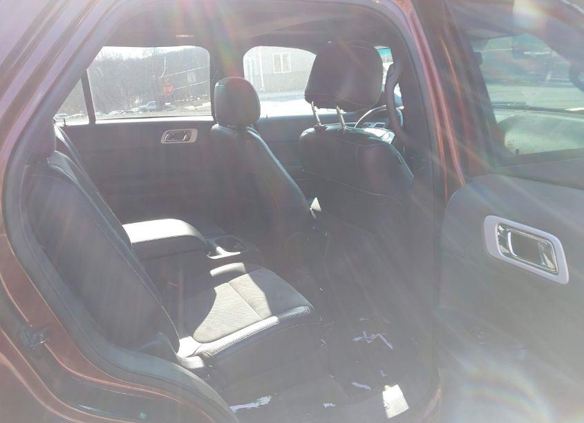 Photo 8 of 2015 Ford Explorer XLT (VIN 1FM5K8D85FGC03377)