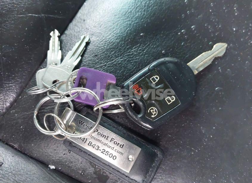 Photo 11 of 2015 Ford Explorer XLT (VIN 1FM5K8D85FGC42213)