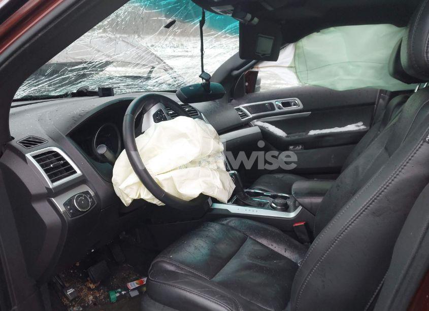 Photo 5 of 2015 Ford Explorer XLT (VIN 1FM5K8D85FGC42213)