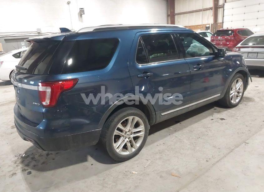 Photo 4 of 2016 Ford Explorer XLT (VIN 1FM5K8D85GGA21955)