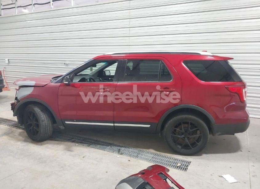 Photo 15 of 2016 Ford Explorer XLT (VIN 1FM5K8D85GGA81606)