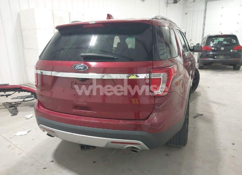 Photo 4 of 2016 Ford Explorer XLT (VIN 1FM5K8D85GGA81606)