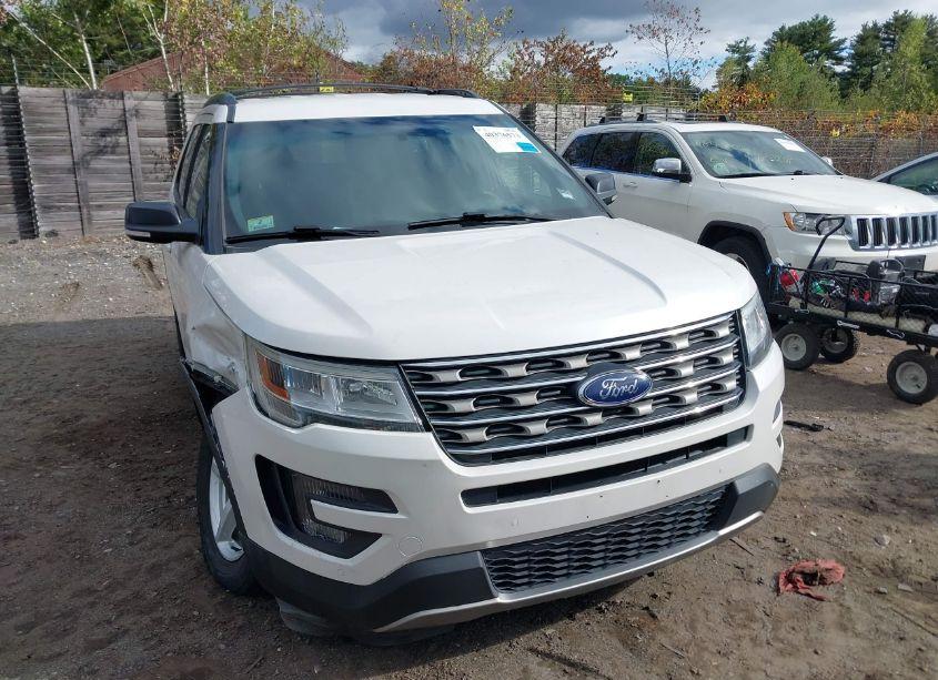 2016 Ford Explorer XLT (VIN 1FM5K8D85GGA88569) main photo