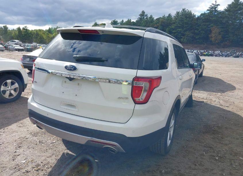 Photo 4 of 2016 Ford Explorer XLT (VIN 1FM5K8D85GGA88569)