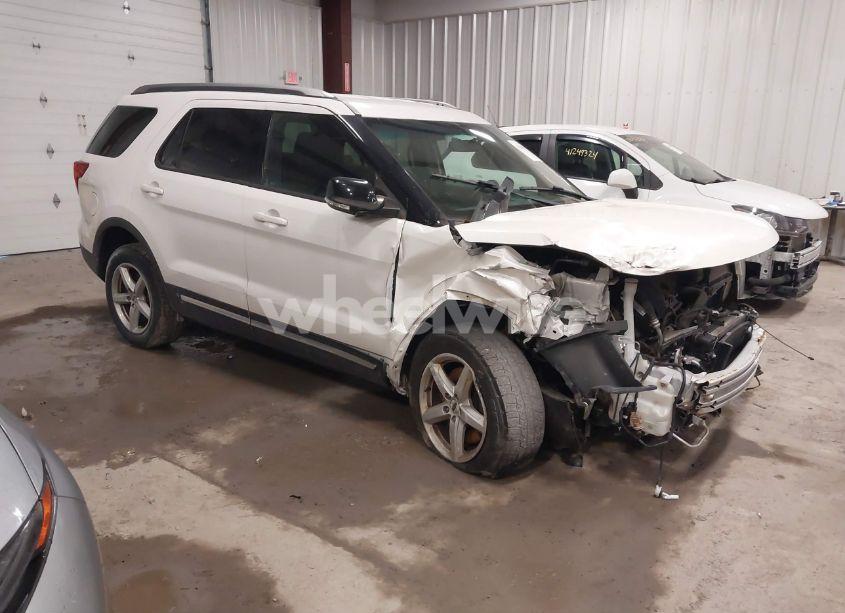 2016 Ford Explorer XLT (VIN 1FM5K8D85GGA94520) main photo