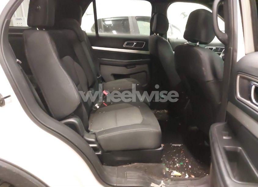 Photo 8 of 2016 Ford Explorer XLT (VIN 1FM5K8D85GGA94520)