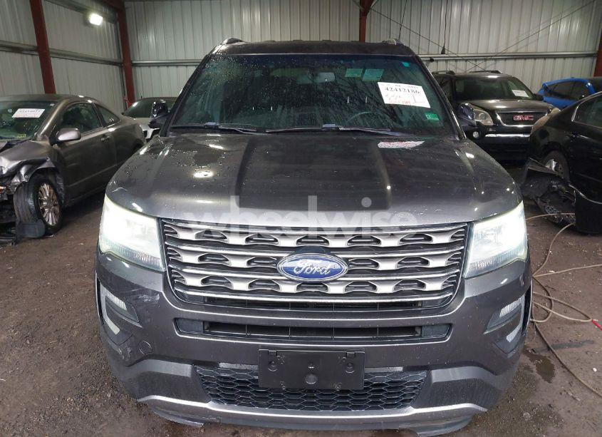 Photo 12 of 2016 Ford Explorer XLT (VIN 1FM5K8D85GGB25779)