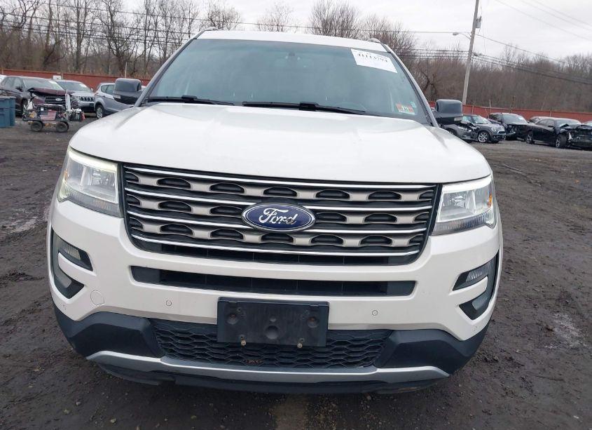 Photo 12 of 2016 Ford Explorer XLT (VIN 1FM5K8D85GGB38466)