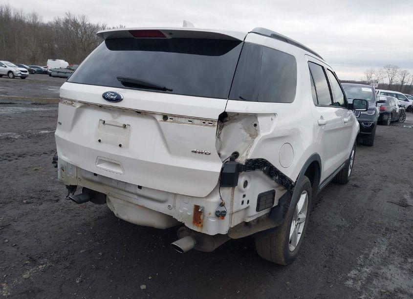 Photo 6 of 2016 Ford Explorer XLT (VIN 1FM5K8D85GGB38466)