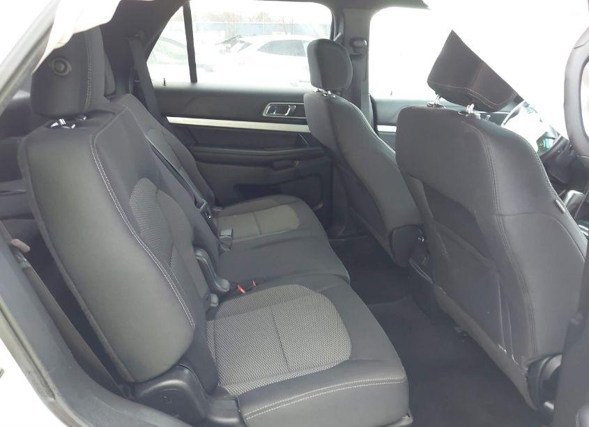 Photo 8 of 2016 Ford Explorer XLT (VIN 1FM5K8D85GGB73671)