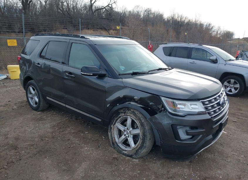 2016 Ford Explorer XLT (VIN 1FM5K8D85GGC08757) main photo