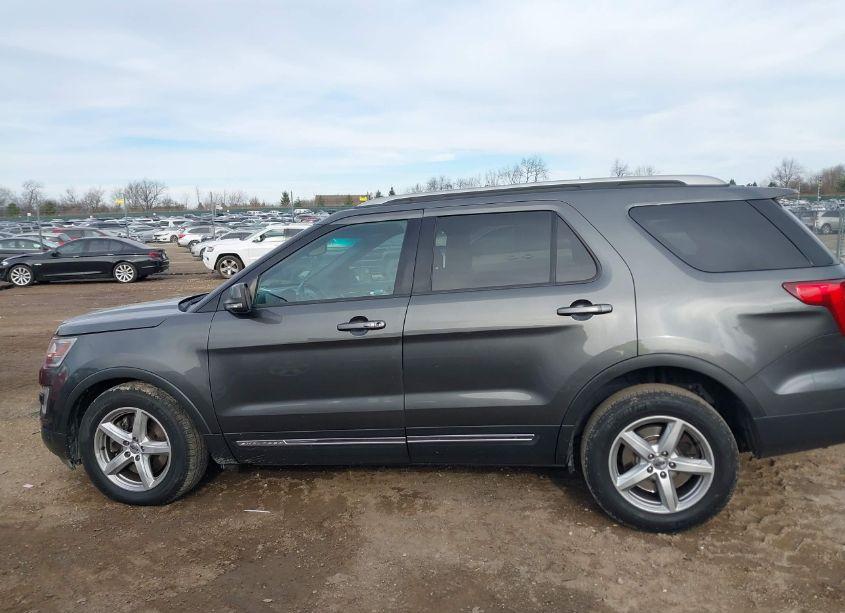 Photo 14 of 2016 Ford Explorer XLT (VIN 1FM5K8D85GGC08757)