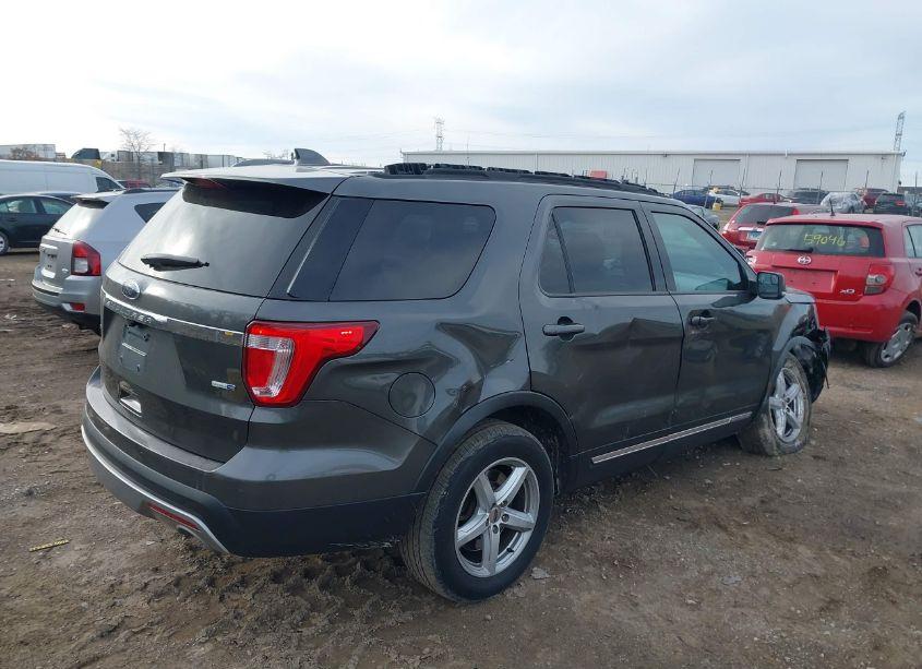 Photo 4 of 2016 Ford Explorer XLT (VIN 1FM5K8D85GGC08757)
