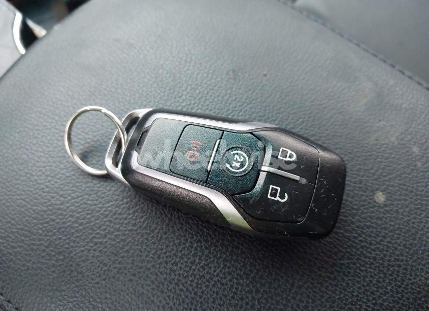 Photo 11 of 2016 Ford Explorer XLT (VIN 1FM5K8D85GGC80963)