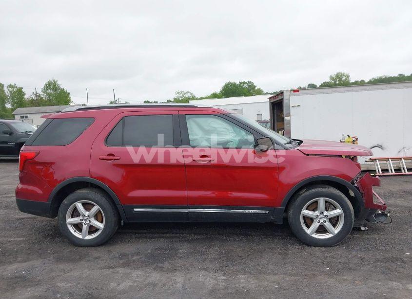 Photo 13 of 2016 Ford Explorer XLT (VIN 1FM5K8D85GGC80963)