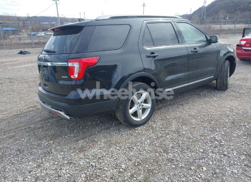 Photo 4 of 2016 Ford Explorer XLT (VIN 1FM5K8D85GGD08583)