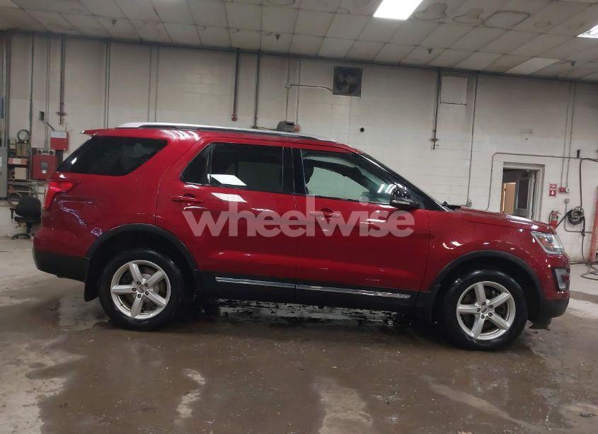 Photo 13 of 2016 Ford Explorer XLT (VIN 1FM5K8D85GGD18739)