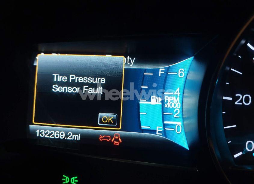 Photo 15 of 2016 Ford Explorer XLT (VIN 1FM5K8D85GGD18739)