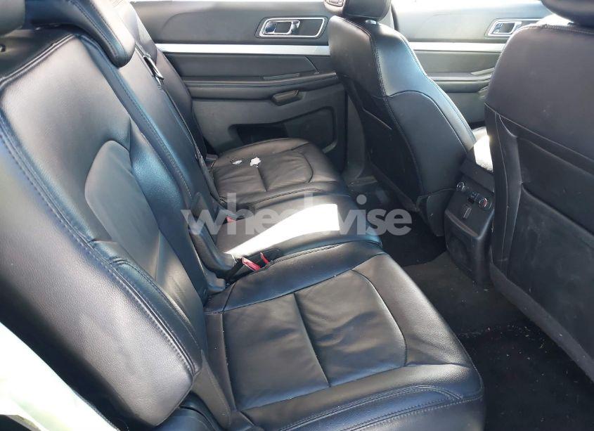 Photo 8 of 2016 Ford Explorer XLT (VIN 1FM5K8D85GGD19678)