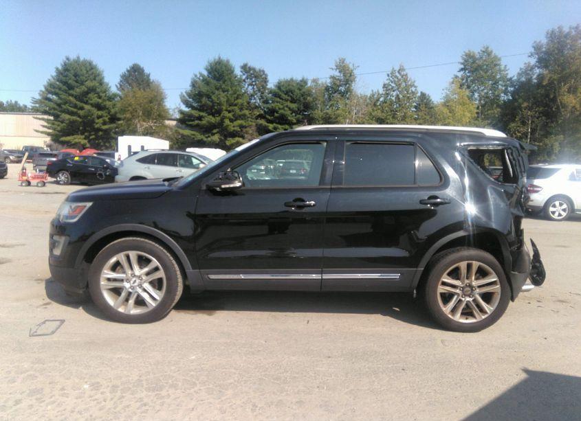 Photo 13 of 2017 Ford Explorer XLT (VIN 1FM5K8D85HGA52768)