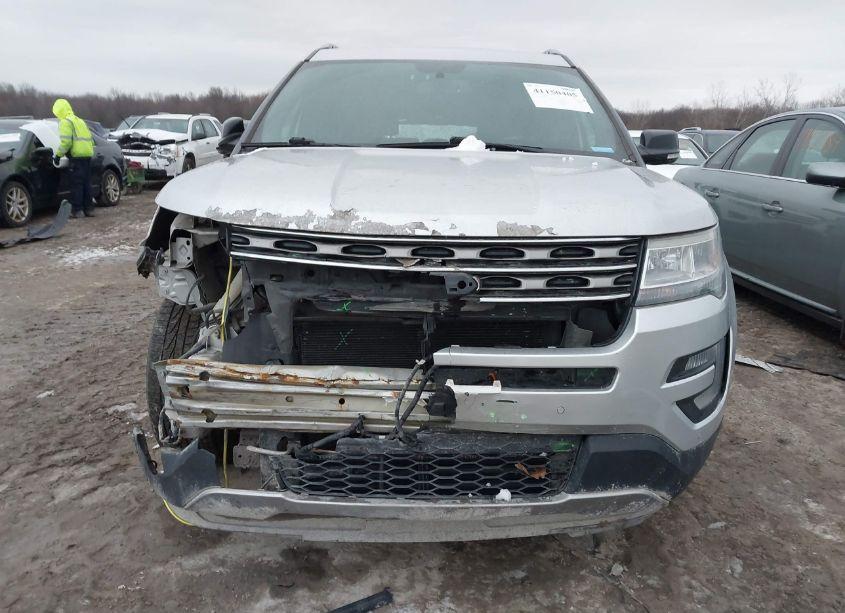 Photo 13 of 2017 Ford Explorer XLT (VIN 1FM5K8D85HGC04676)