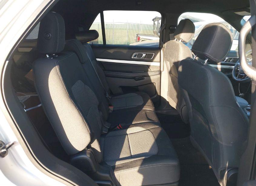 Photo 8 of 2017 Ford Explorer XLT (VIN 1FM5K8D85HGE11861)