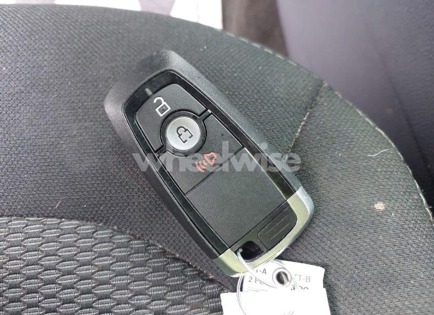 Photo 11 of 2018 Ford Explorer XLT (VIN 1FM5K8D85JGA34860)