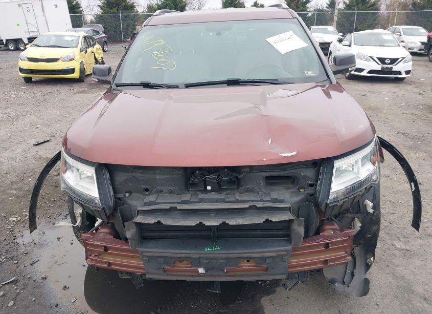 Photo 13 of 2018 Ford Explorer XLT (VIN 1FM5K8D85JGB85696)