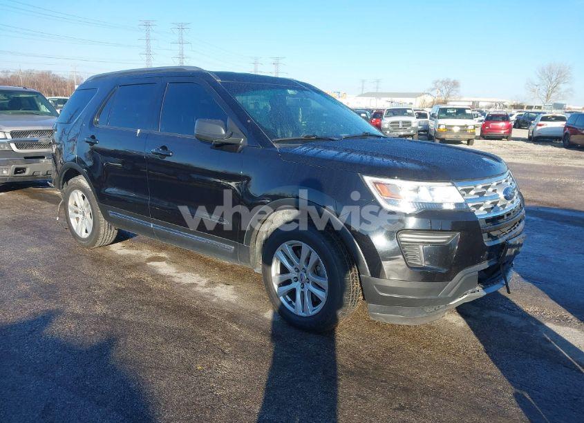 2019 Ford Explorer XLT (VIN 1FM5K8D85KGA15419) main photo