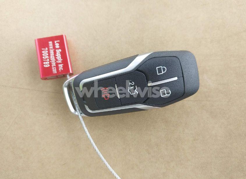 Photo 11 of 2019 Ford Explorer XLT (VIN 1FM5K8D85KGA15419)