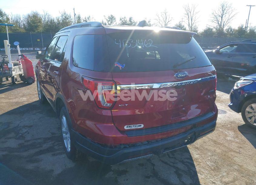 Photo 3 of 2019 Ford Explorer XLT (VIN 1FM5K8D85KGA15467)
