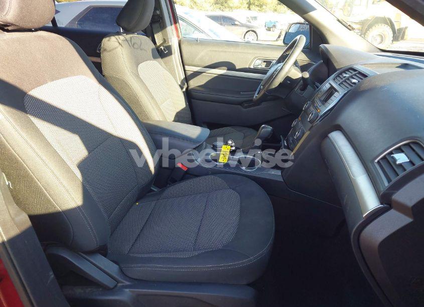 Photo 5 of 2019 Ford Explorer XLT (VIN 1FM5K8D85KGA15467)