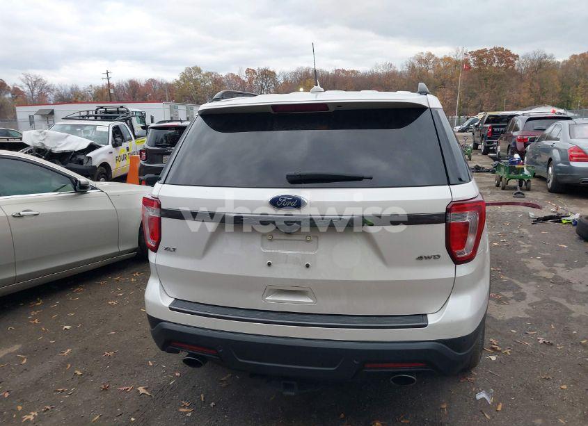 Photo 16 of 2019 Ford Explorer XLT (VIN 1FM5K8D85KGA58626)