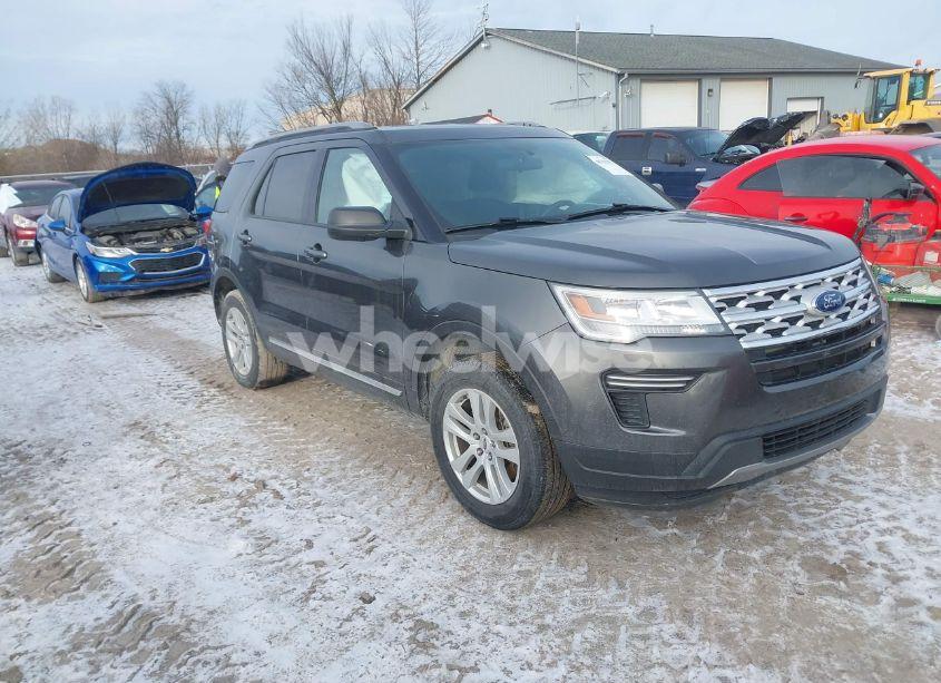 2019 Ford Explorer XLT (VIN 1FM5K8D85KGA71134) main photo
