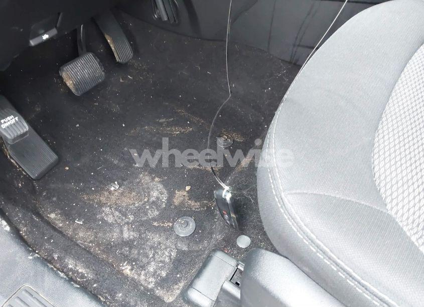 Photo 11 of 2019 Ford Explorer XLT (VIN 1FM5K8D85KGA71134)