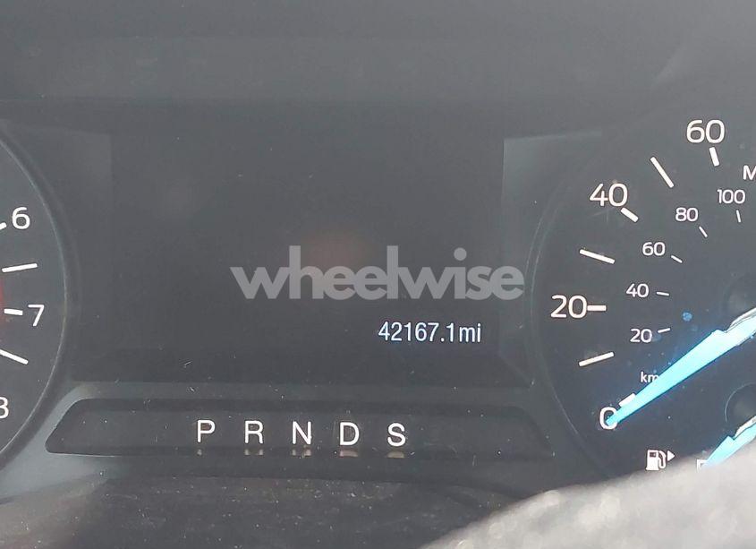 Photo 15 of 2019 Ford Explorer XLT (VIN 1FM5K8D85KGA71134)