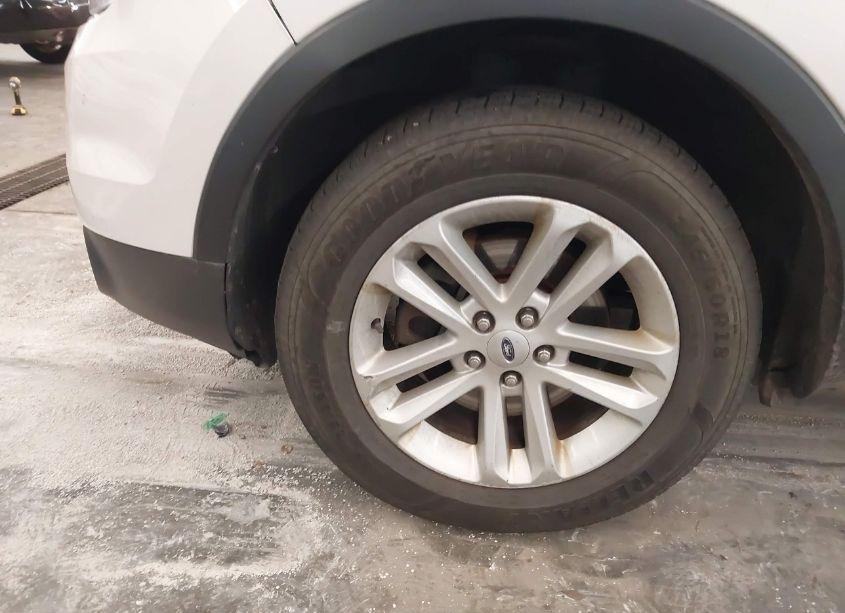 Photo 12 of 2013 Ford Explorer XLT (VIN 1FM5K8D86DGA18493)