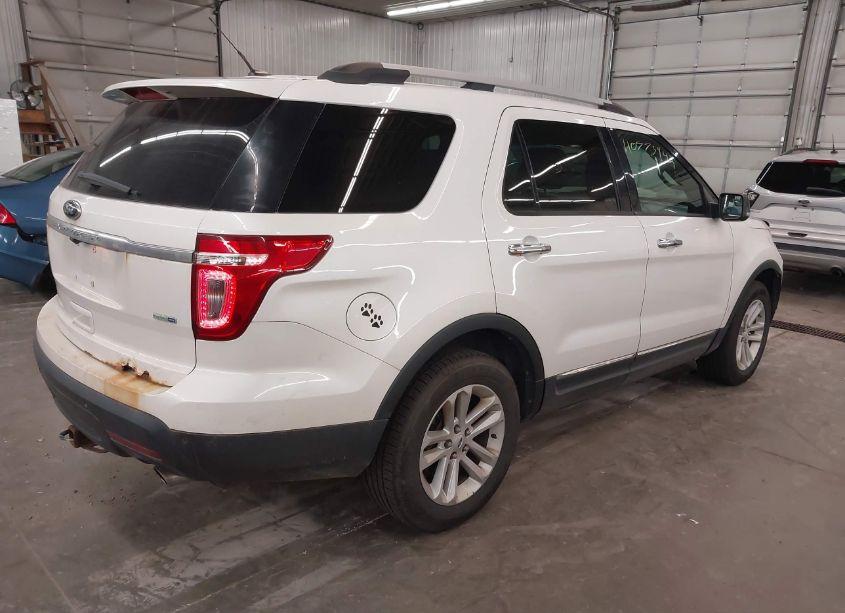 Photo 4 of 2013 Ford Explorer XLT (VIN 1FM5K8D86DGA18493)