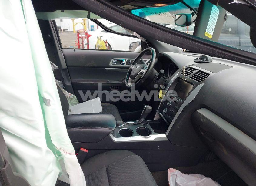 Photo 5 of 2013 Ford Explorer XLT (VIN 1FM5K8D86DGC33565)