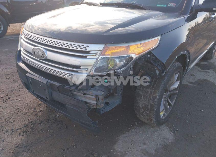 Photo 6 of 2013 Ford Explorer XLT (VIN 1FM5K8D86DGC37230)