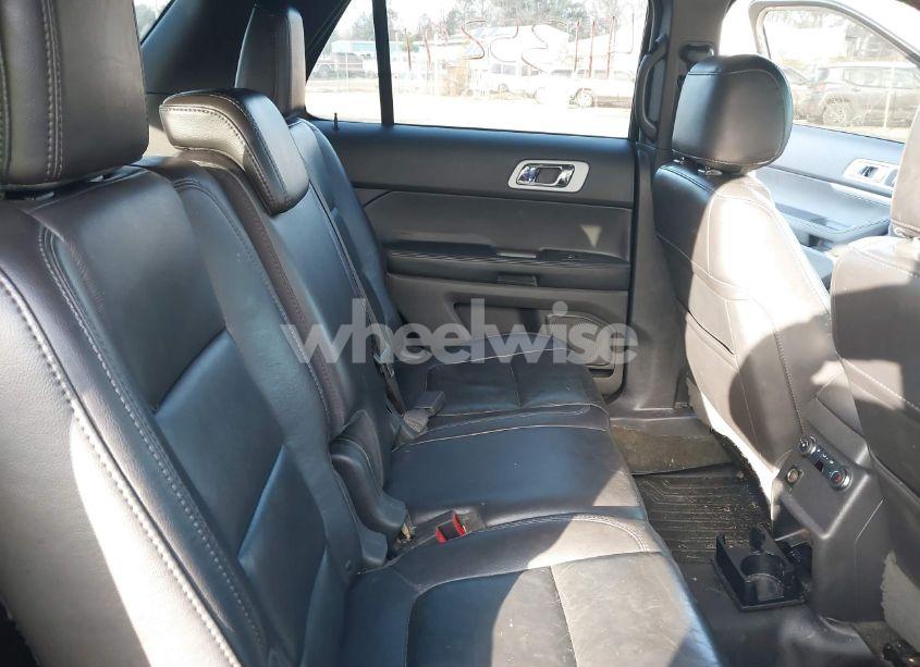 Photo 8 of 2013 Ford Explorer XLT (VIN 1FM5K8D86DGC37230)